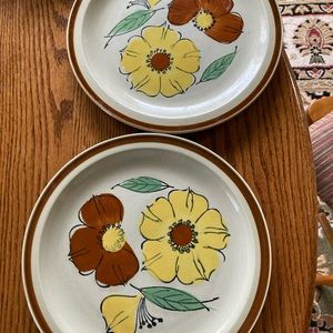 Vintage Topaz Bouquet Plates
